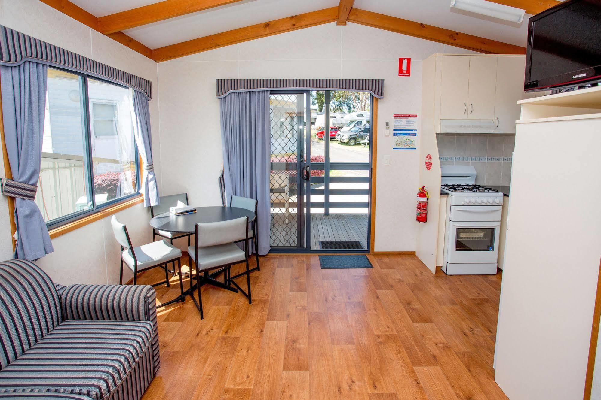 Ingenia Holidays Sydney Hills Dural Buitenkant foto